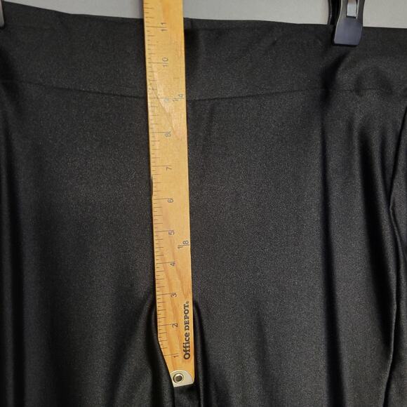 Torrid Pants Womens 2 (2X) Black Leggings Stretch Pull On Activewear Plus Size - Picture 7 of 10